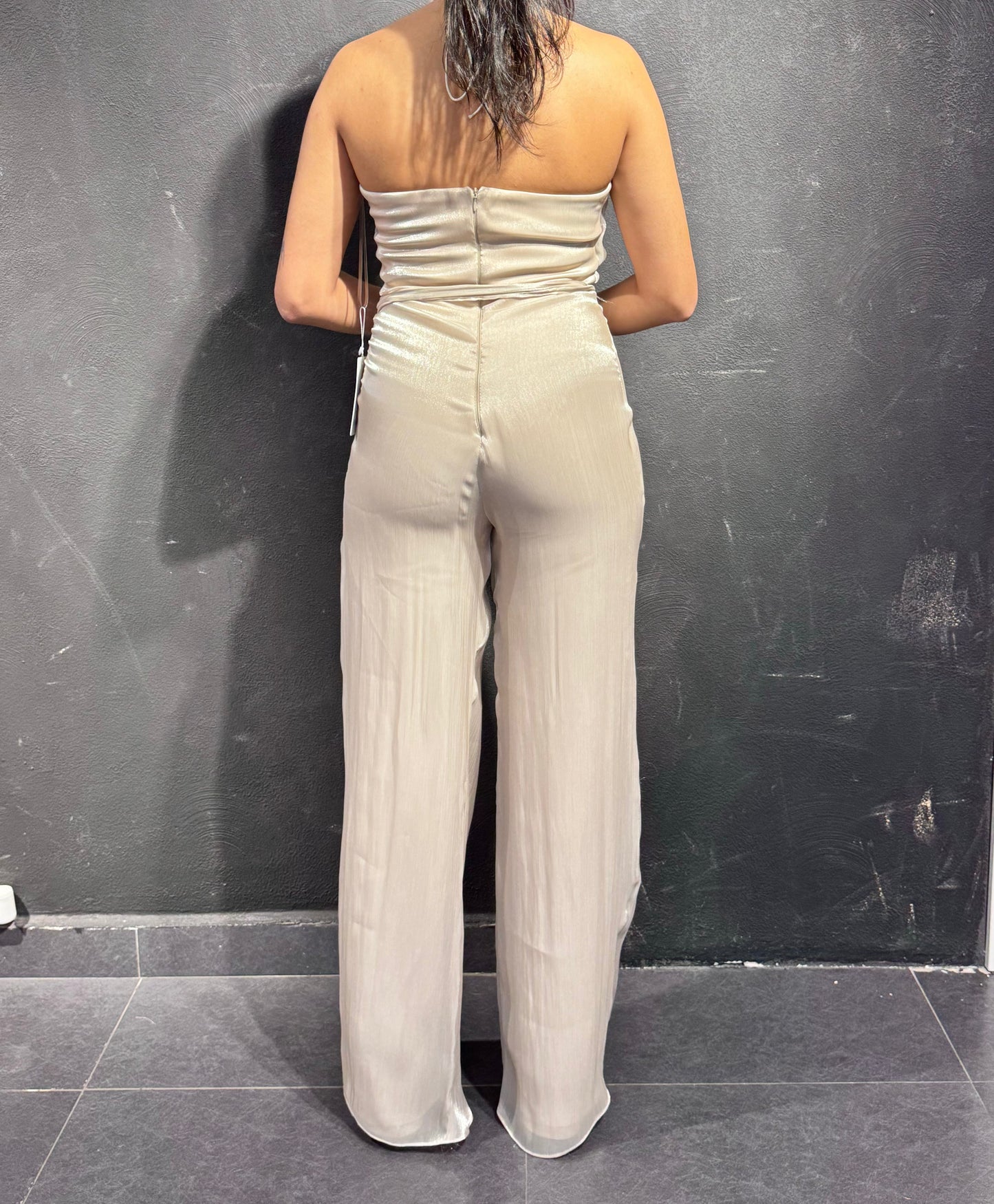 Individuelles Abend-Jumpsuitkleid | Elegant und stilvoll - Abiyem.net
